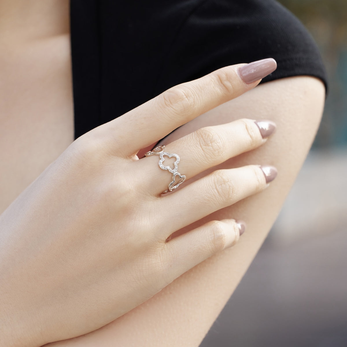 [Solara Jewelry]Hollow Design Four-Leaf Clover Flower Shape Ring