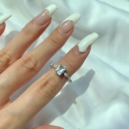 [Solara Jewelry]1.0 Carat Dainty Resplendent Radiant Cut Daily Ring