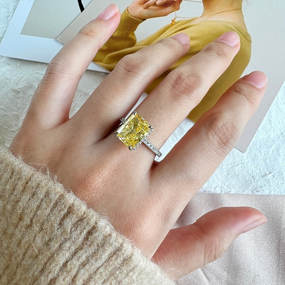 [Solara Jewelry]4.0 Carat Luxurious Engagement Ring