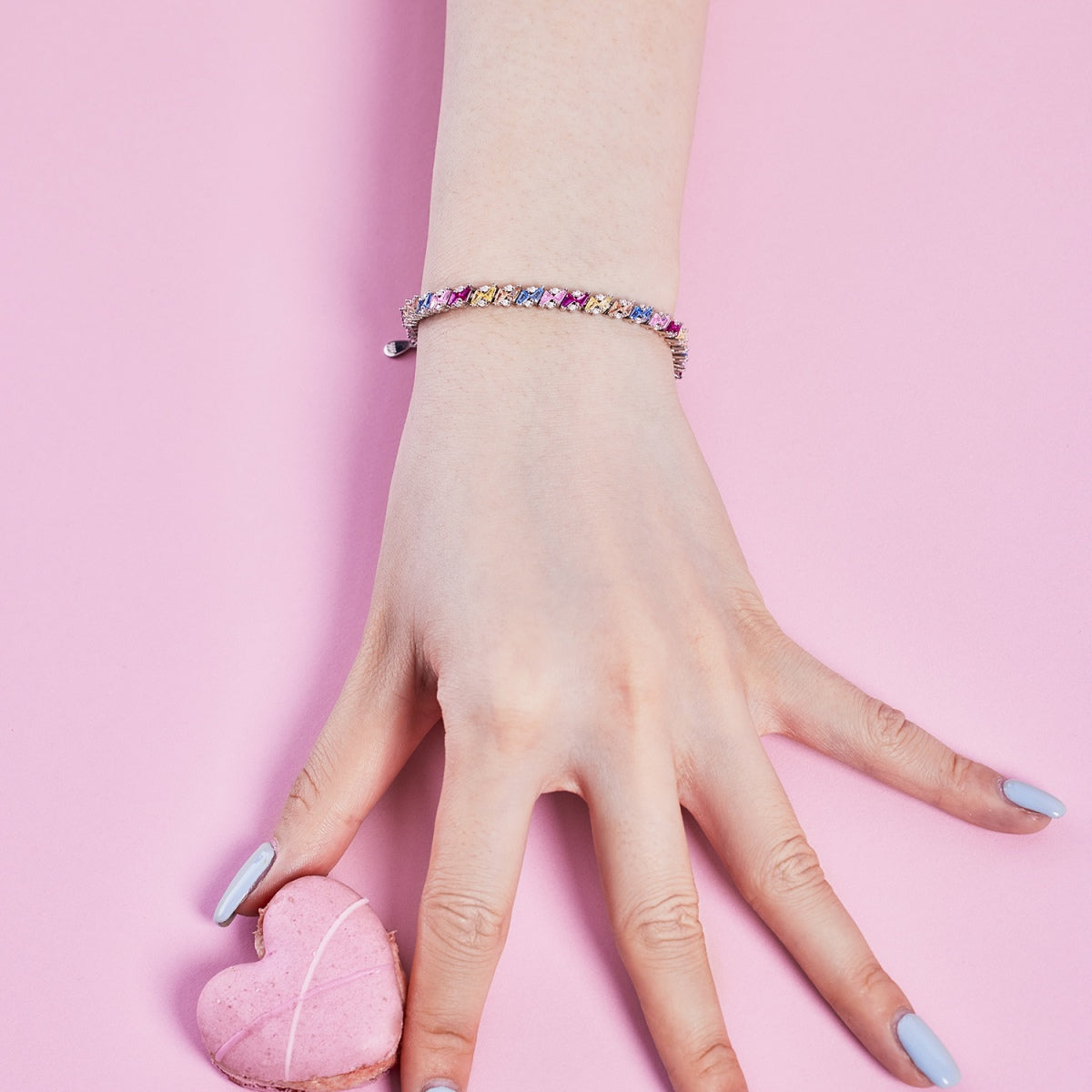 [Solara Jewelry]Ornate Sparkling Multi Cut Party Bracelet