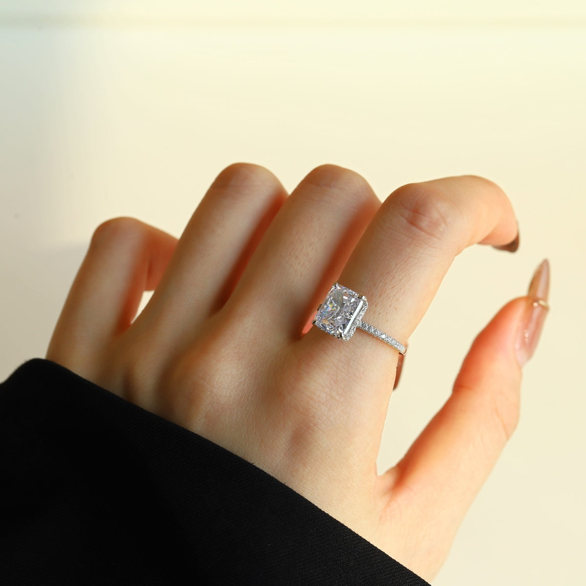 [Solara Jewelry]4.0 Carat Luxurious Engagement Ring
