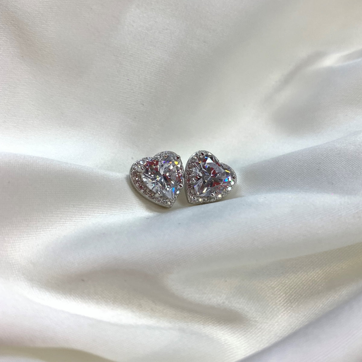 [Solara Jewelry]Sparkling Heart Shape Lover Earrings
