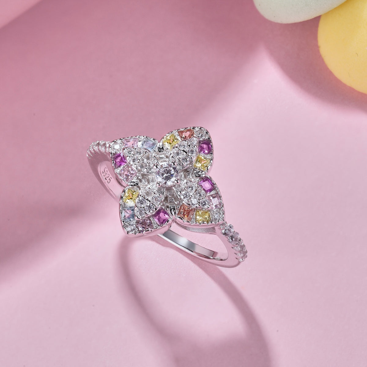 [Solara Jewelry]Luxurious Colorful Flower Shape Banquet Ring