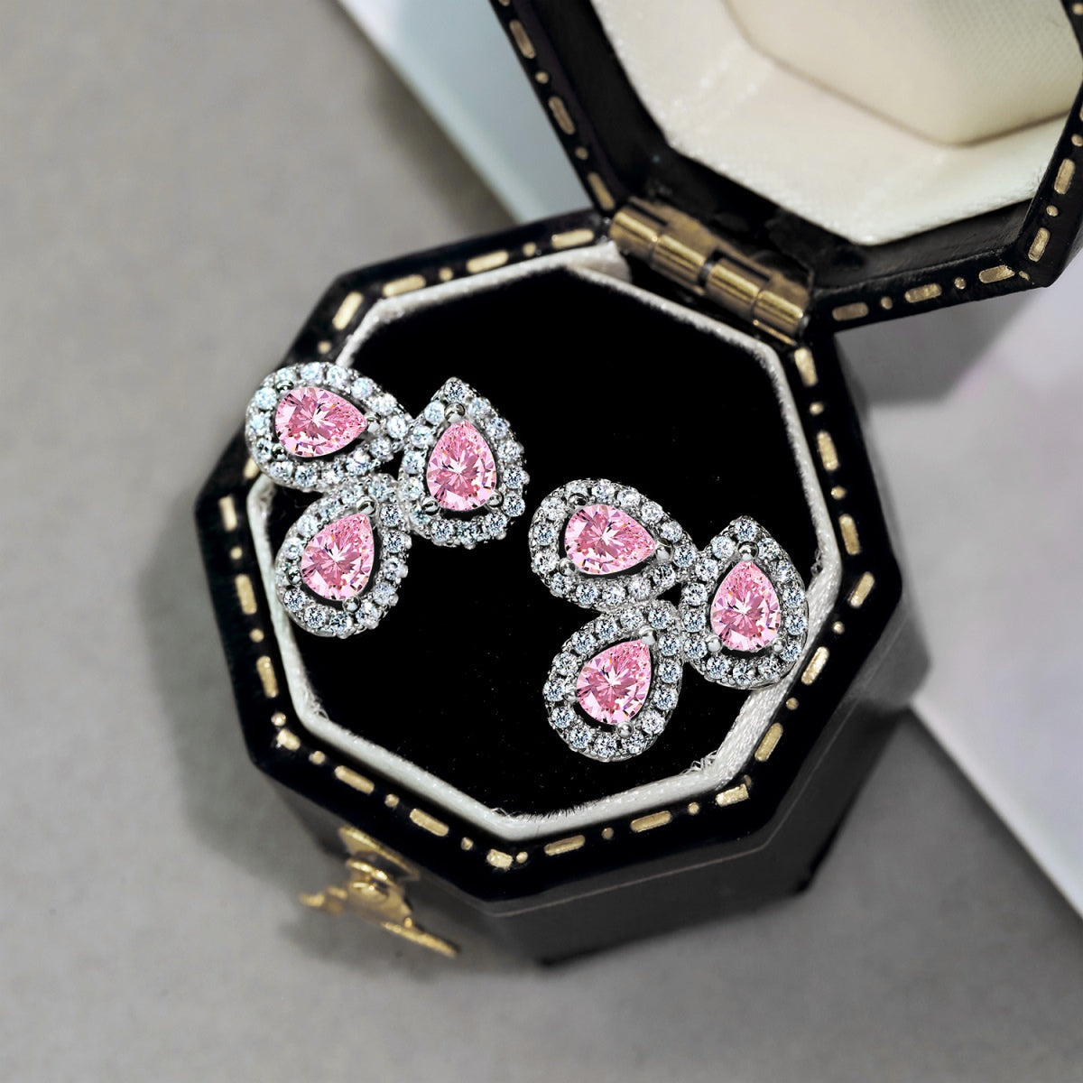 [Solara Jewelry]Ornate Flower Shape Pear Cut Lover Earrings