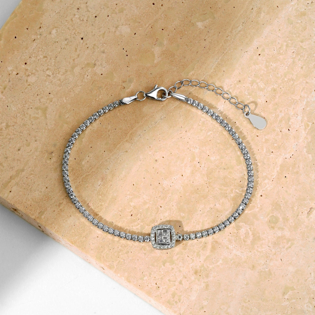 [Solara Jewelry]Luxurious Dazzling Square Shape Banquet Bracelet