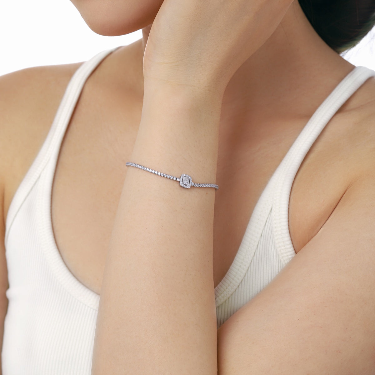[Solara Jewelry]Luxurious Dazzling Square Shape Banquet Bracelet