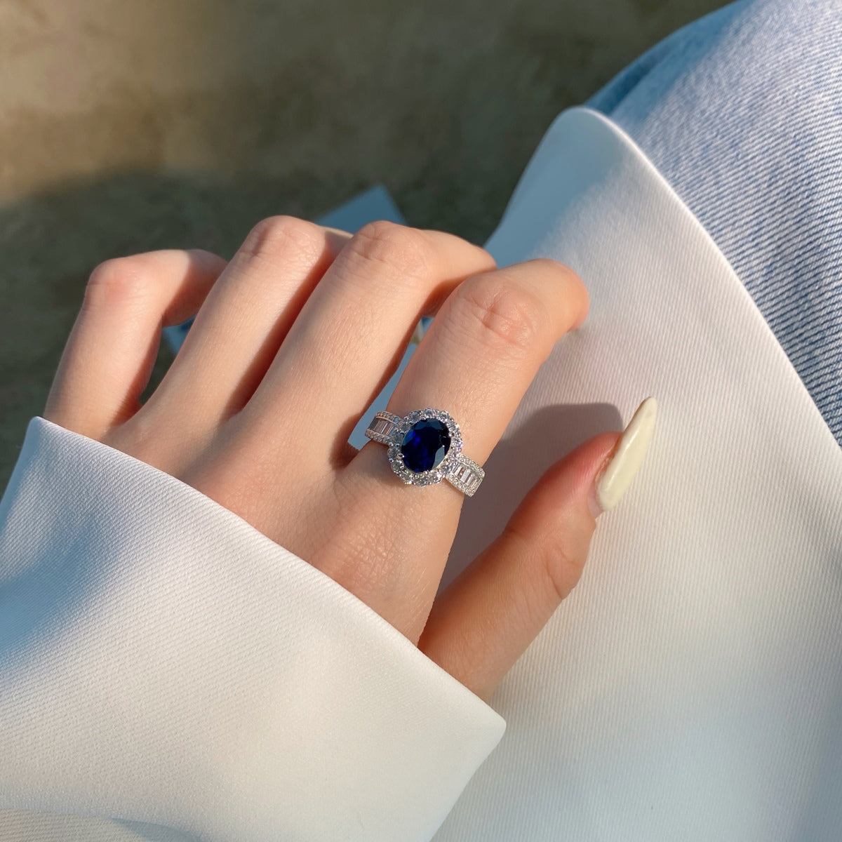 [Solara Jewelry]1.5 Carat Dazzling Charming Oval Cut Banquet Ring