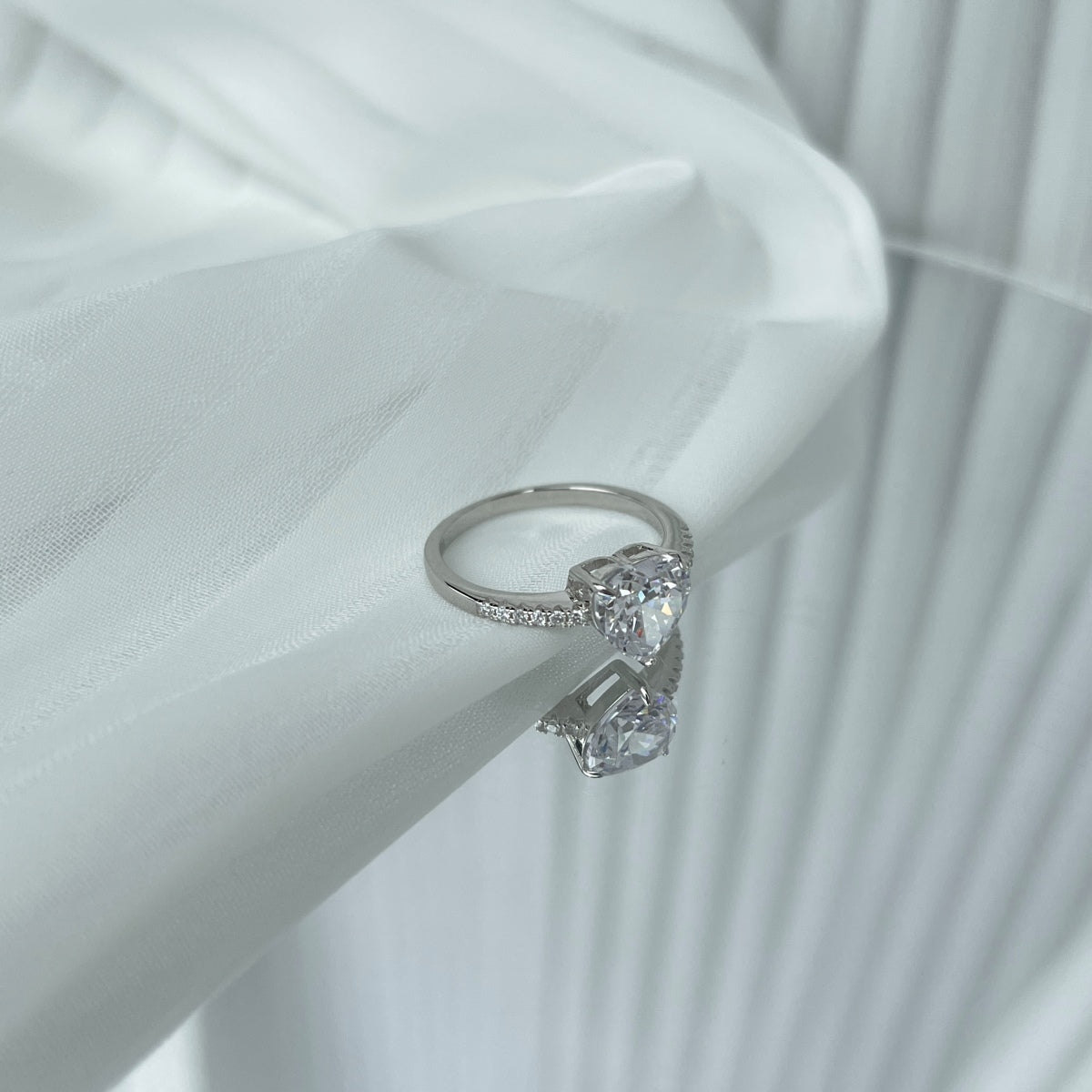 [Solara Jewelry]2.0 Carat Dazzling Lustrous Heart Cut Lover Ring