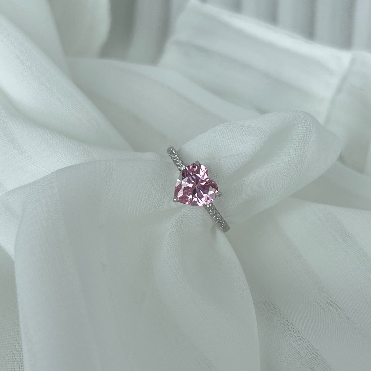 [Solara Jewelry]2.0 Carat Dazzling Lustrous Heart Cut Lover Ring