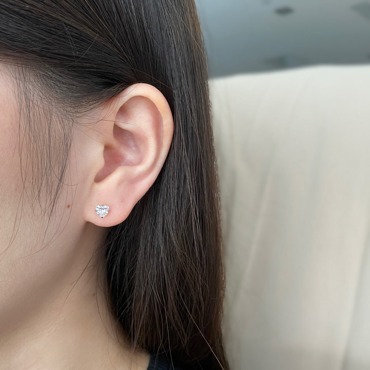 [Solara Jewelry]Sparkling Heart Shaped Simple Earrings