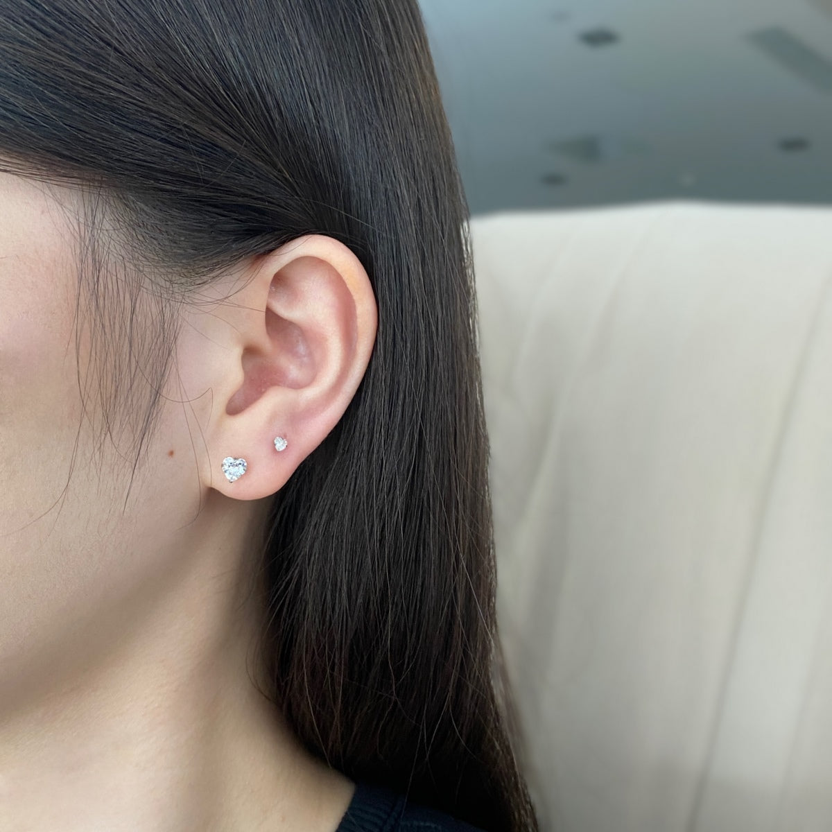 [Solara Jewelry]Sparkling Heart Shaped Simple Earrings