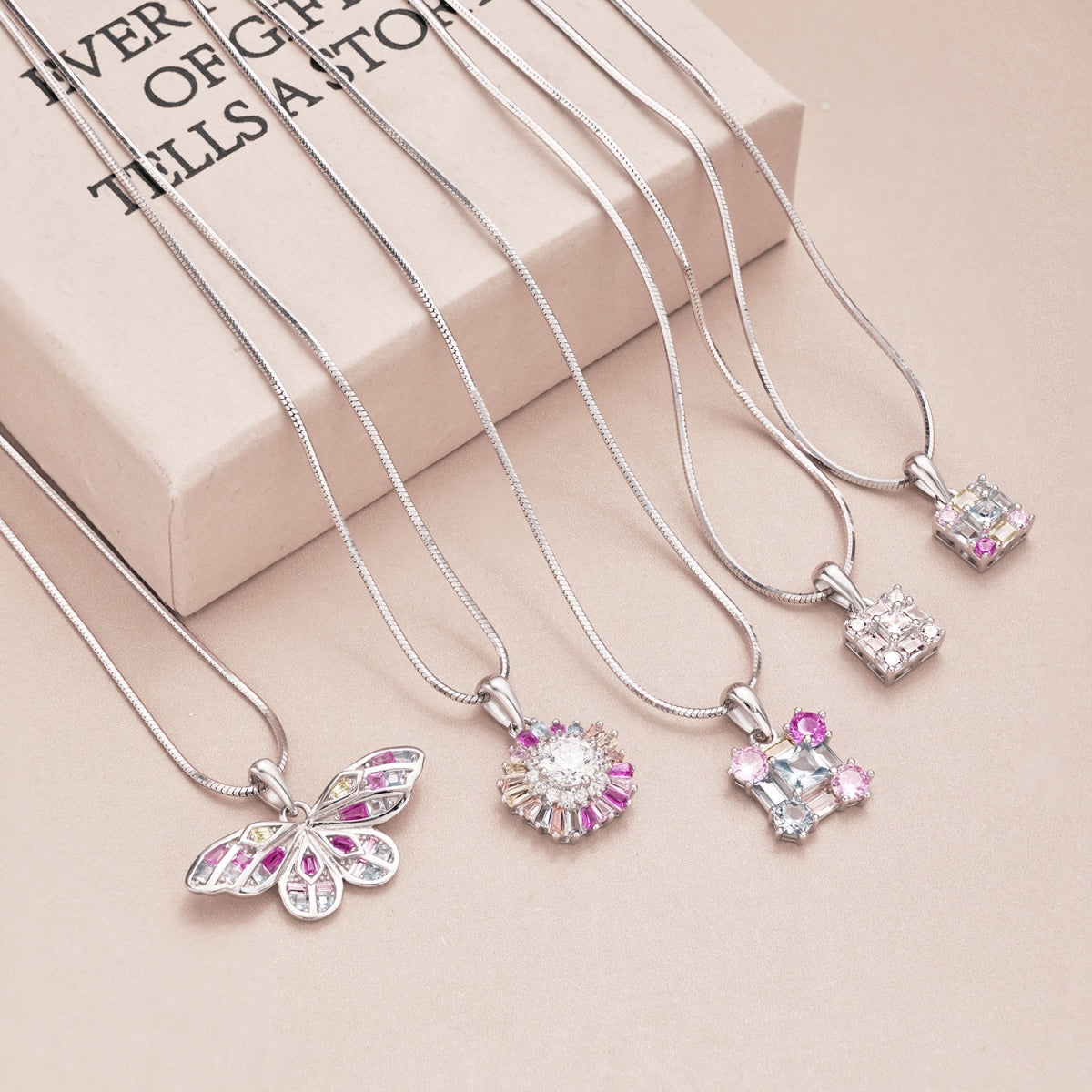 [Solara Jewelry]Charming Flower Colorful Necklace