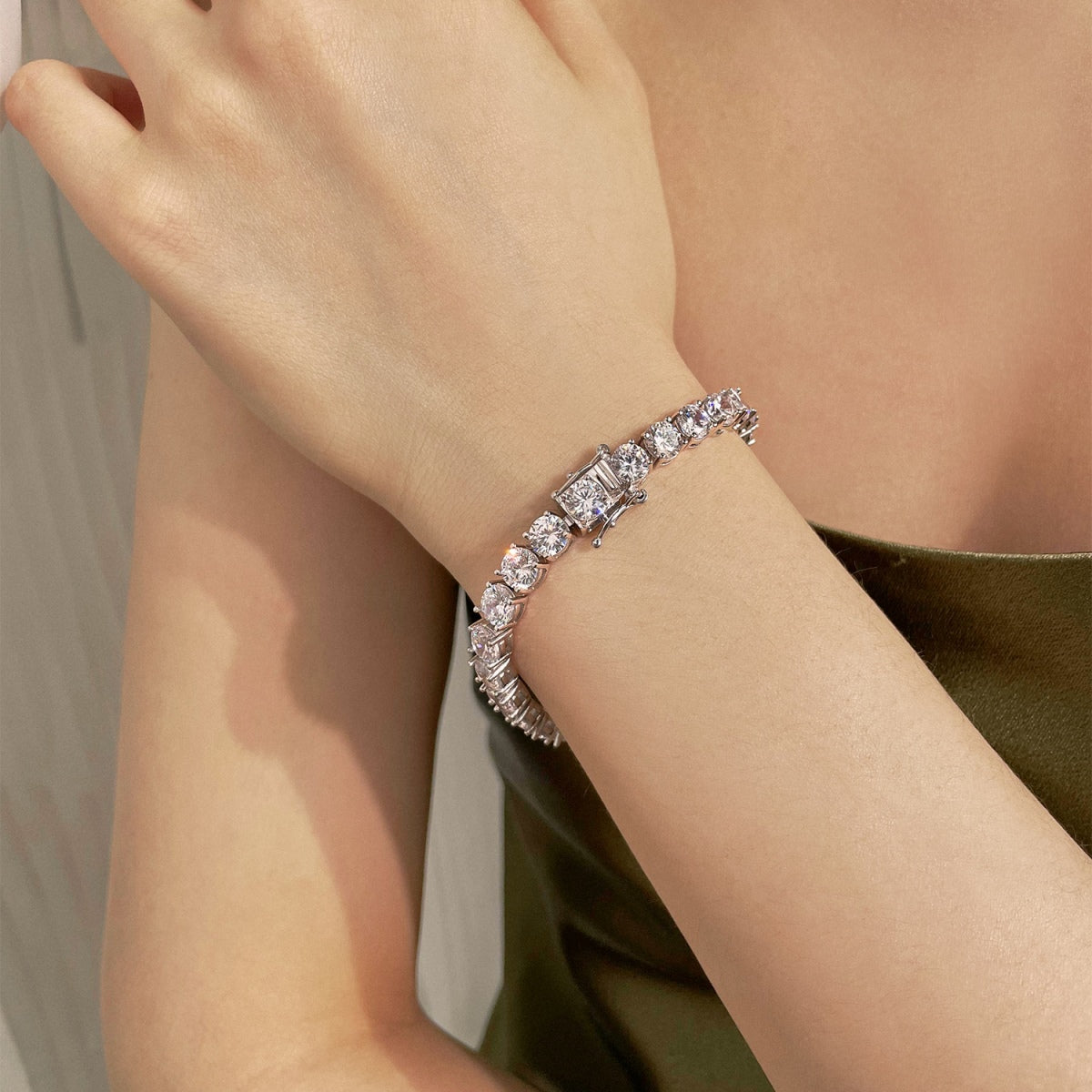 [Solara Jewelry]0.75 Carat Dazzling Round Cut Wedding Bracelet