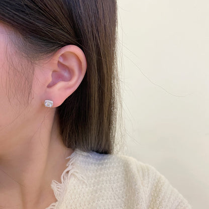 [Solara Jewelry]Classic Round Center Stone Stud Earrings