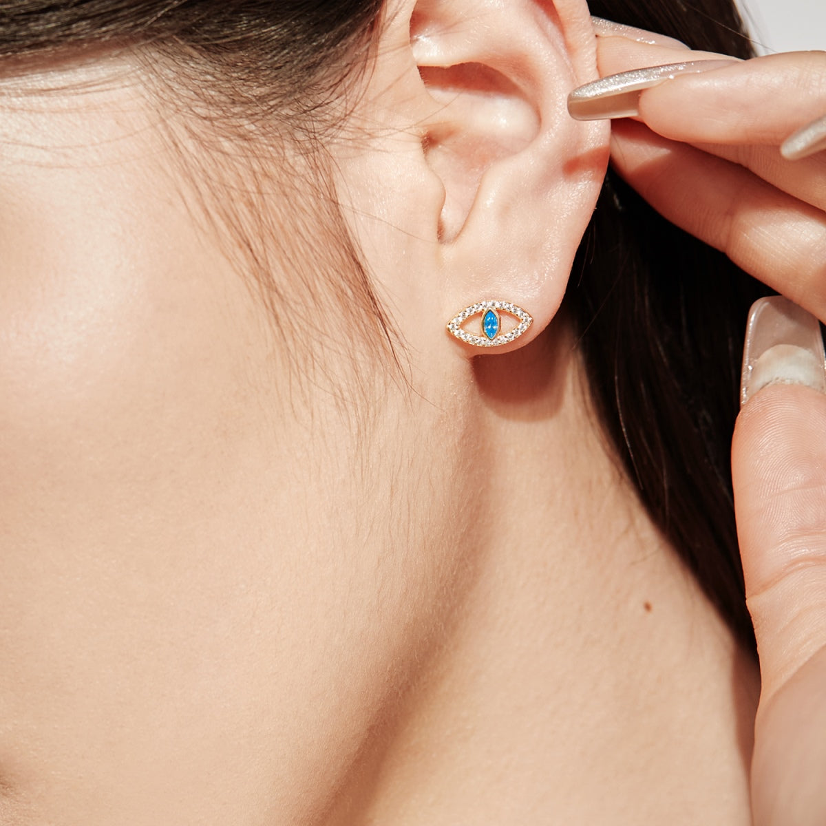 [Solara Jewelry]Blue Devil Eyes Hollow Stud Earrings