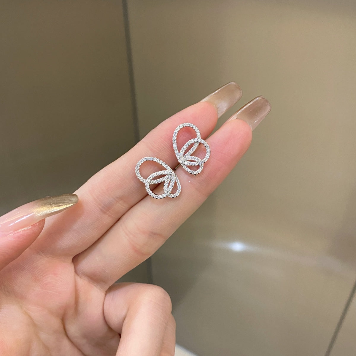 [Solara Jewelry]Exquisite Butterfly Shape Earrings