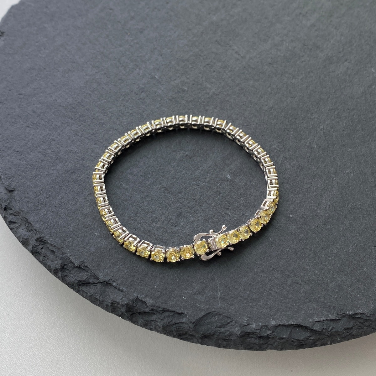 [Solara Jewelry]Ornate Dazzling Round Cut Tennis Bracelet