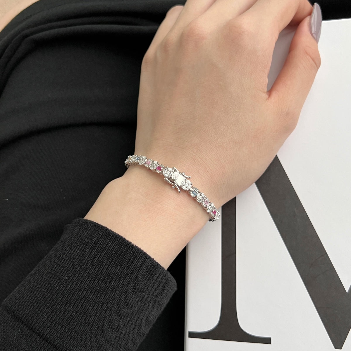 [Solara Jewelry]Dazzling Radiant Multi Cut Daily Bracelet