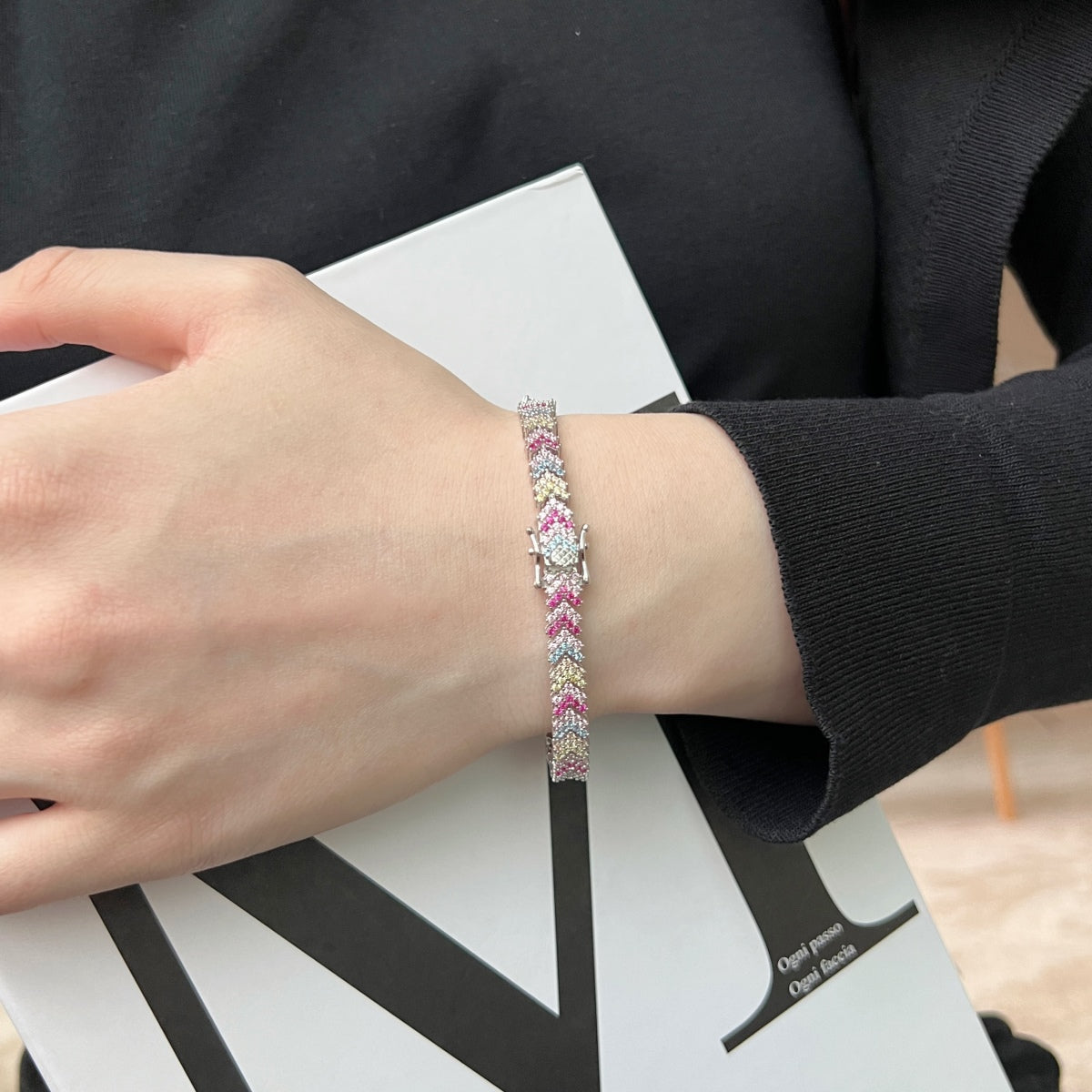 [Solara Jewelry]Ornate Sparkling Round Cut Party Bracelet