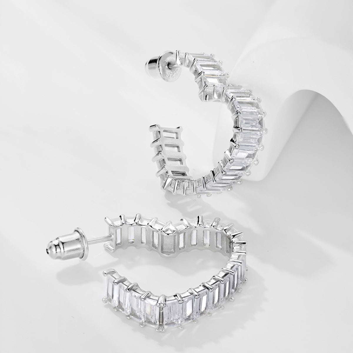 [Solara Jewelry]Radiant Heart Cutout Earrings