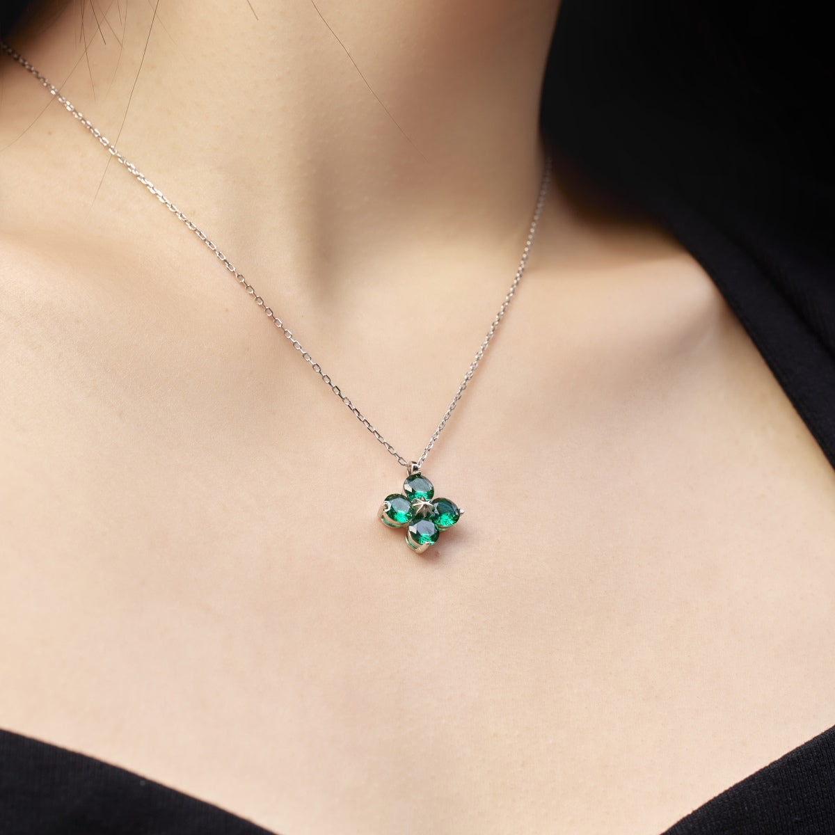 [Solara Jewelry]Four-Leaf Clover And Eight-Pointed Star Necklace