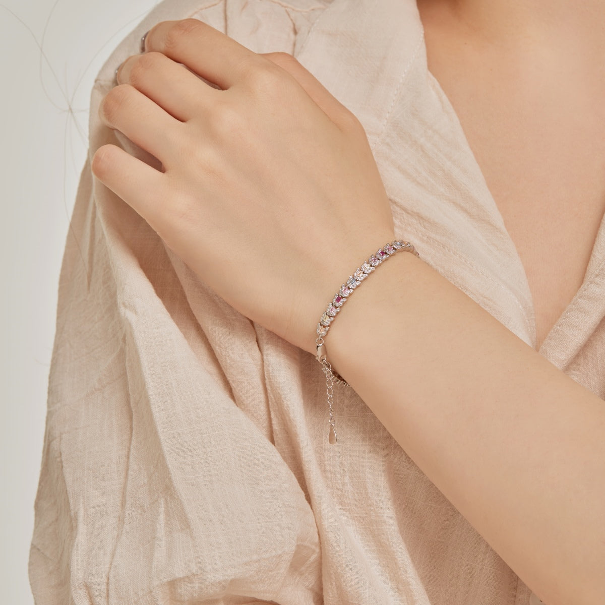 [Solara Jewelry]Delicate Colorful Multi Cut Daily Bracelet