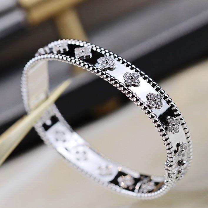 [Solara Jewelry]CLOVER BRACELET 8MM DIAMONDS