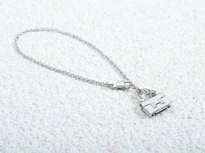 [Solara Jewelry]AMULETTE PEDANT SILVER NECKLACE