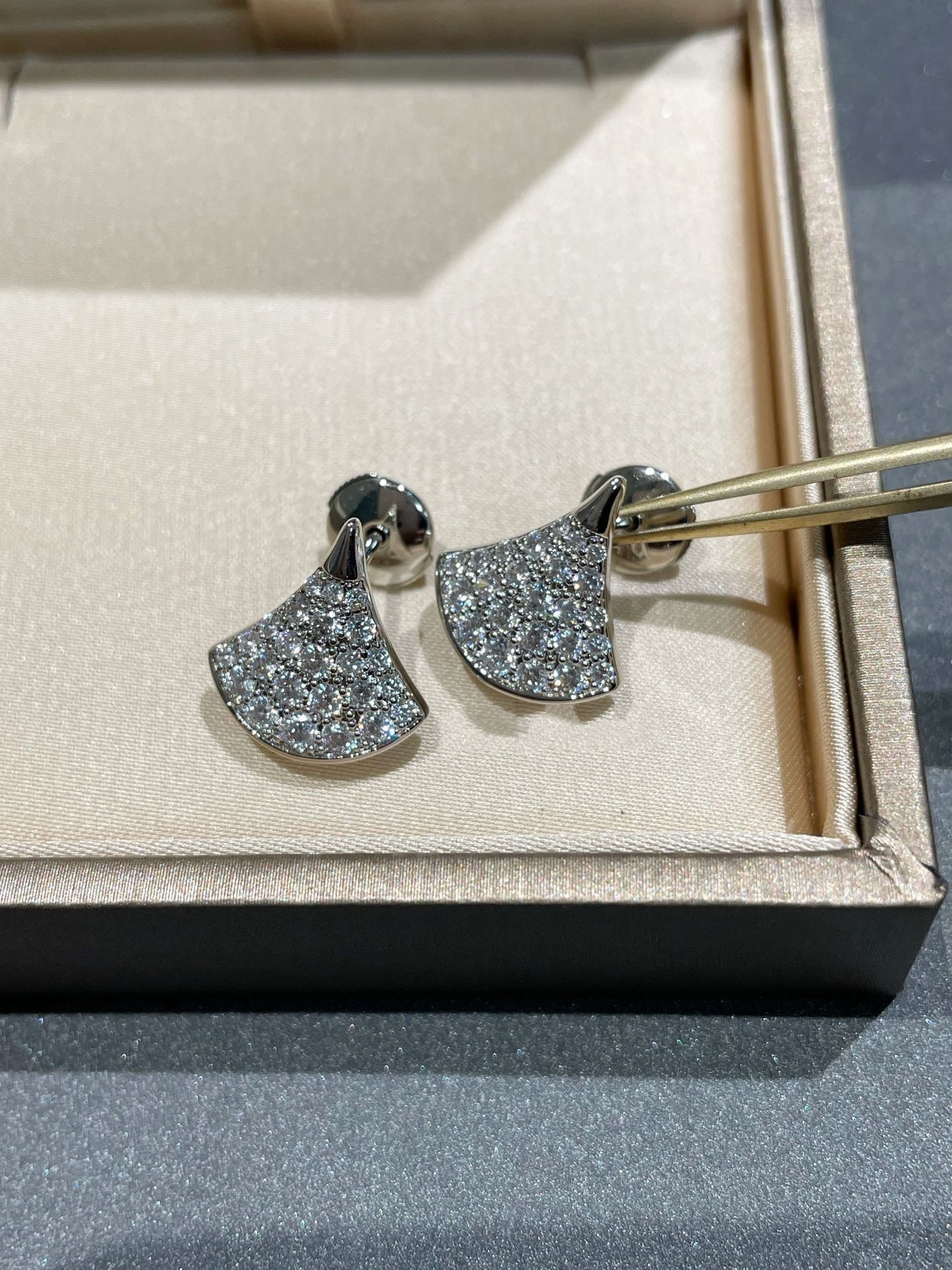 [Solara Jewelry]DREAM STUD EARRINGS DIAMOND