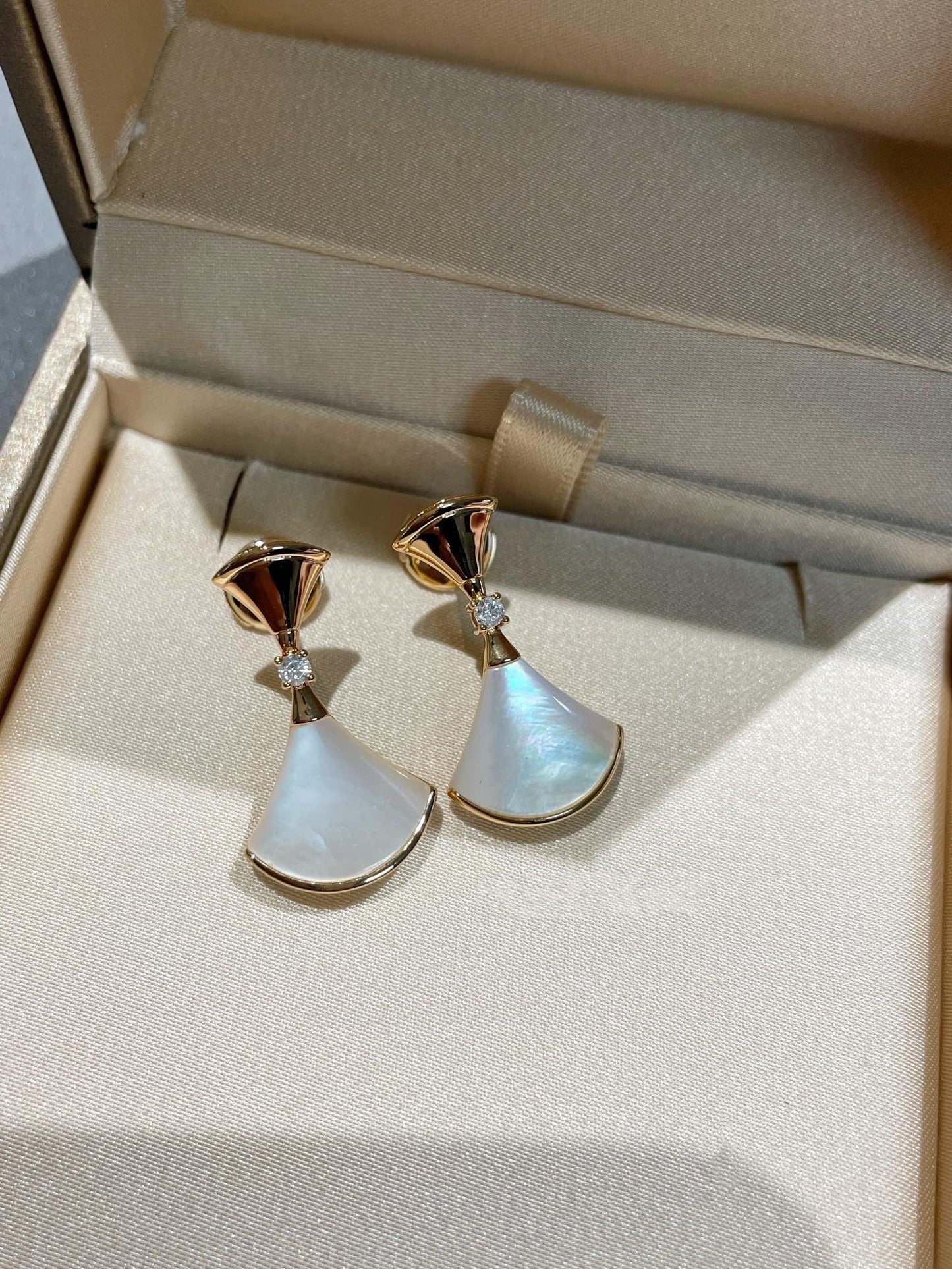 [Solara Jewelry]DREAM MOP 1 DIAMOND EARRINGS