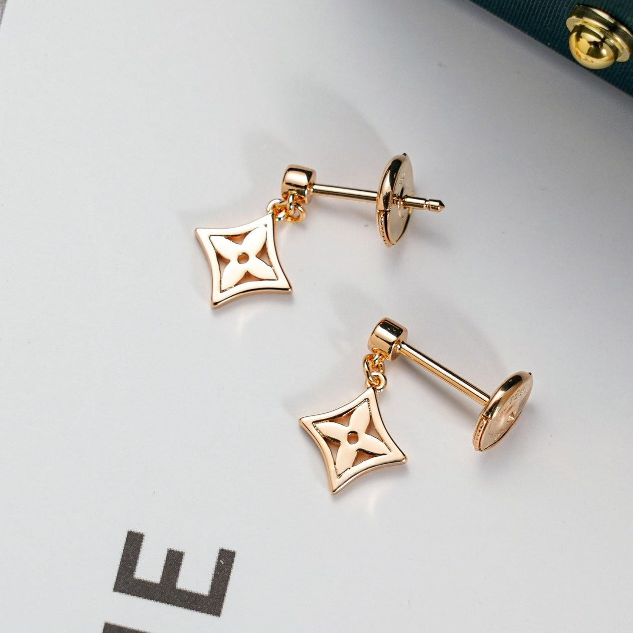 [Solara Jewelry]STAR EARRINGS GOLD