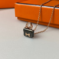 [Solara Jewelry]CONSTANCE BLACK PEDANT PINK GOLD NECKLACE