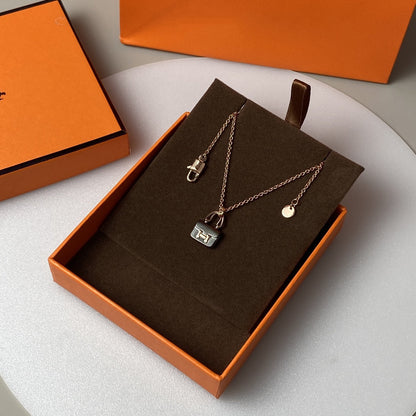 [Solara Jewelry]CONSTANCE BLACK PEDANT PINK GOLD NECKLACE