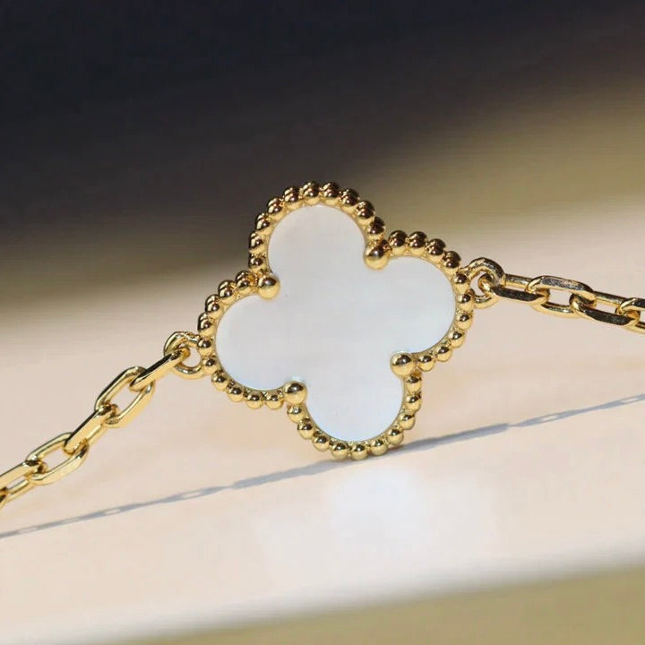[Solara Jewelry]CLOVER 20 MOTIFS WHITE MOP NECKLACE