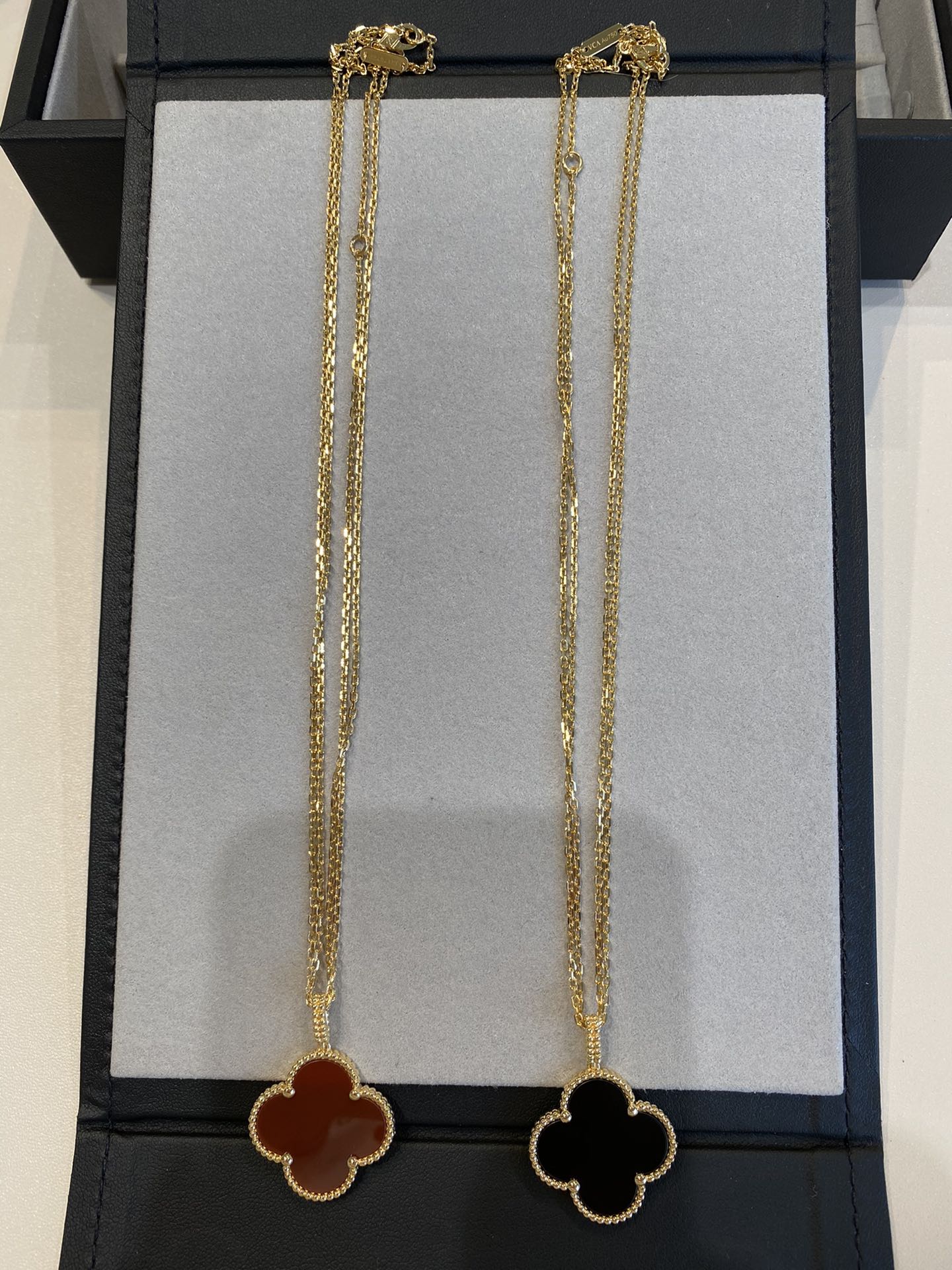 [Solara Jewelry]CLOVER 25MM NECKLACE GOLD CARNELIAN