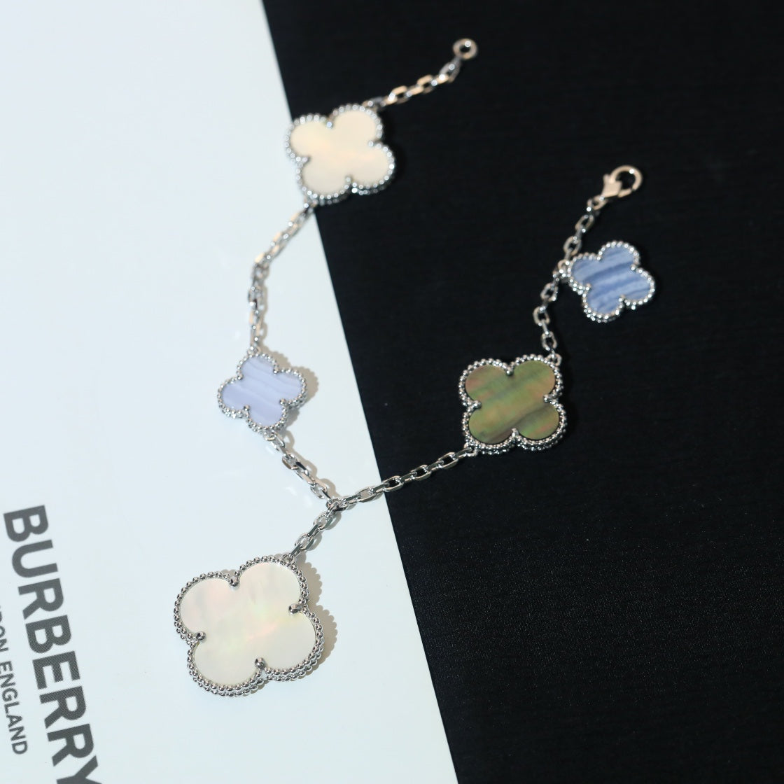 [Solara Jewelry]CLOVER BRACELET 5 MOTIFS MOP CHALCEDONY SILVER