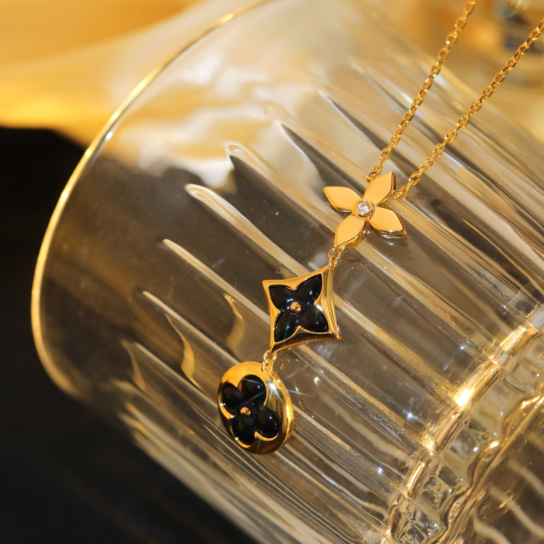 [Solara Jewelry]STAR AND SUN ONYX PINK GOLD NECKLACE