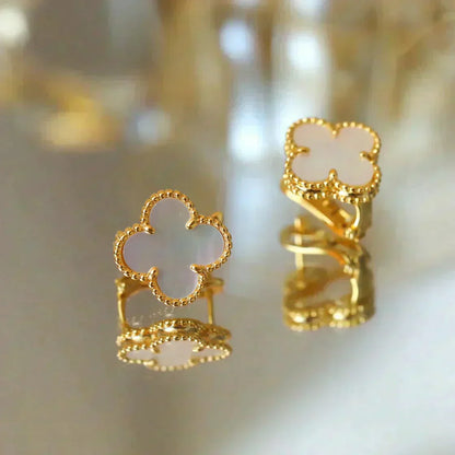 [Solara Jewelry]CLOVER MEDIUM 1 MOTIFS  WHITE MOP STUD EARRINGS