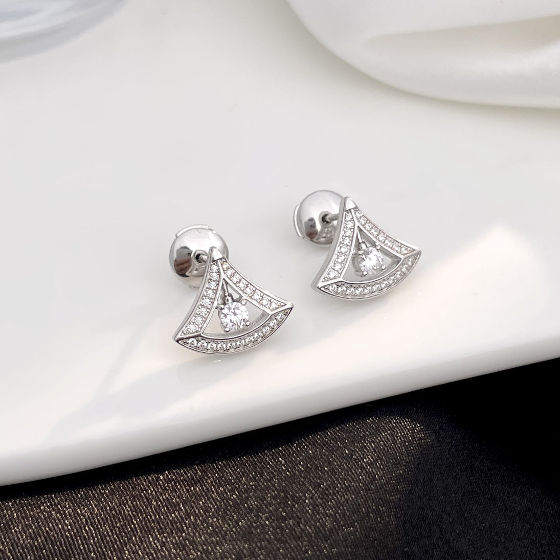 [Solara Jewelry]DREAM MINI DIAMOND STUD EARRINGS