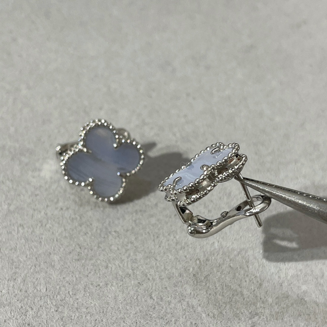 [Solara Jewelry]CLOVER CHALCEDONY SILVER STUD EARRINGS