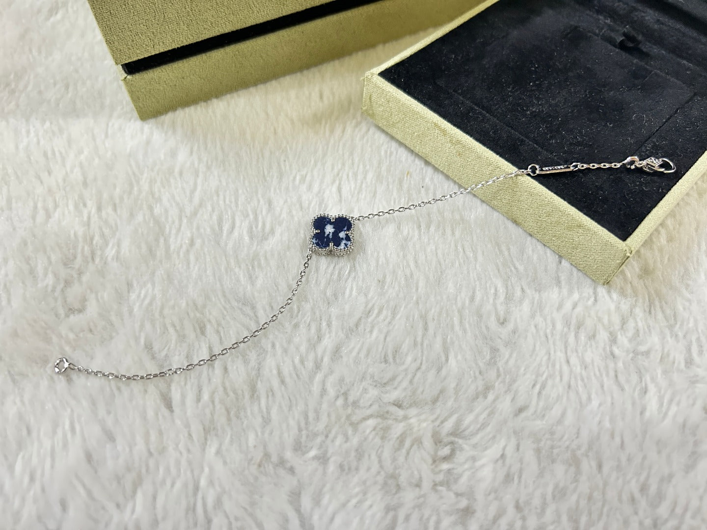 [Solara Jewelry]CLOVER 1 MOTIF PIETERSITE BRACELET