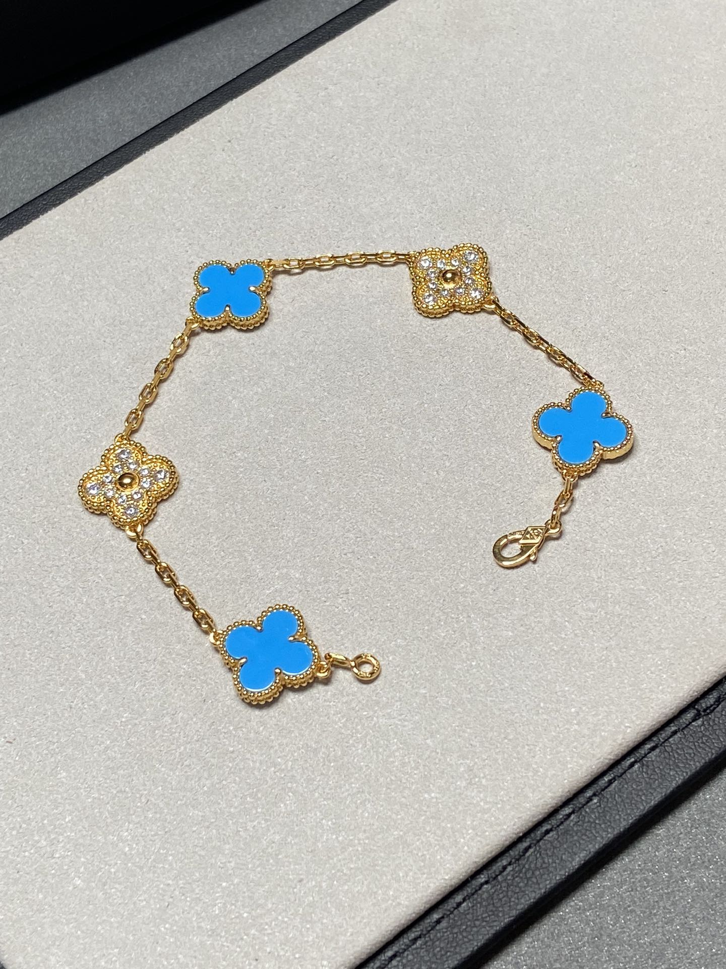 [Solara Jewelry]CLOVER 5 MOTIF BLUE CHALCEDONY DIAMOND GOLD BRACELET
