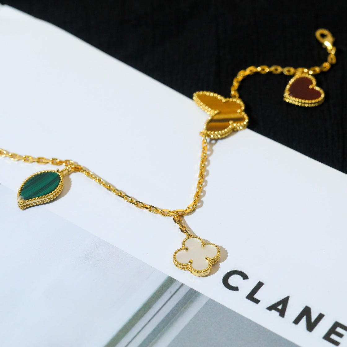[Solara Jewelry]LUCKY SPRING 5 MOTIF GOLD BRACELET