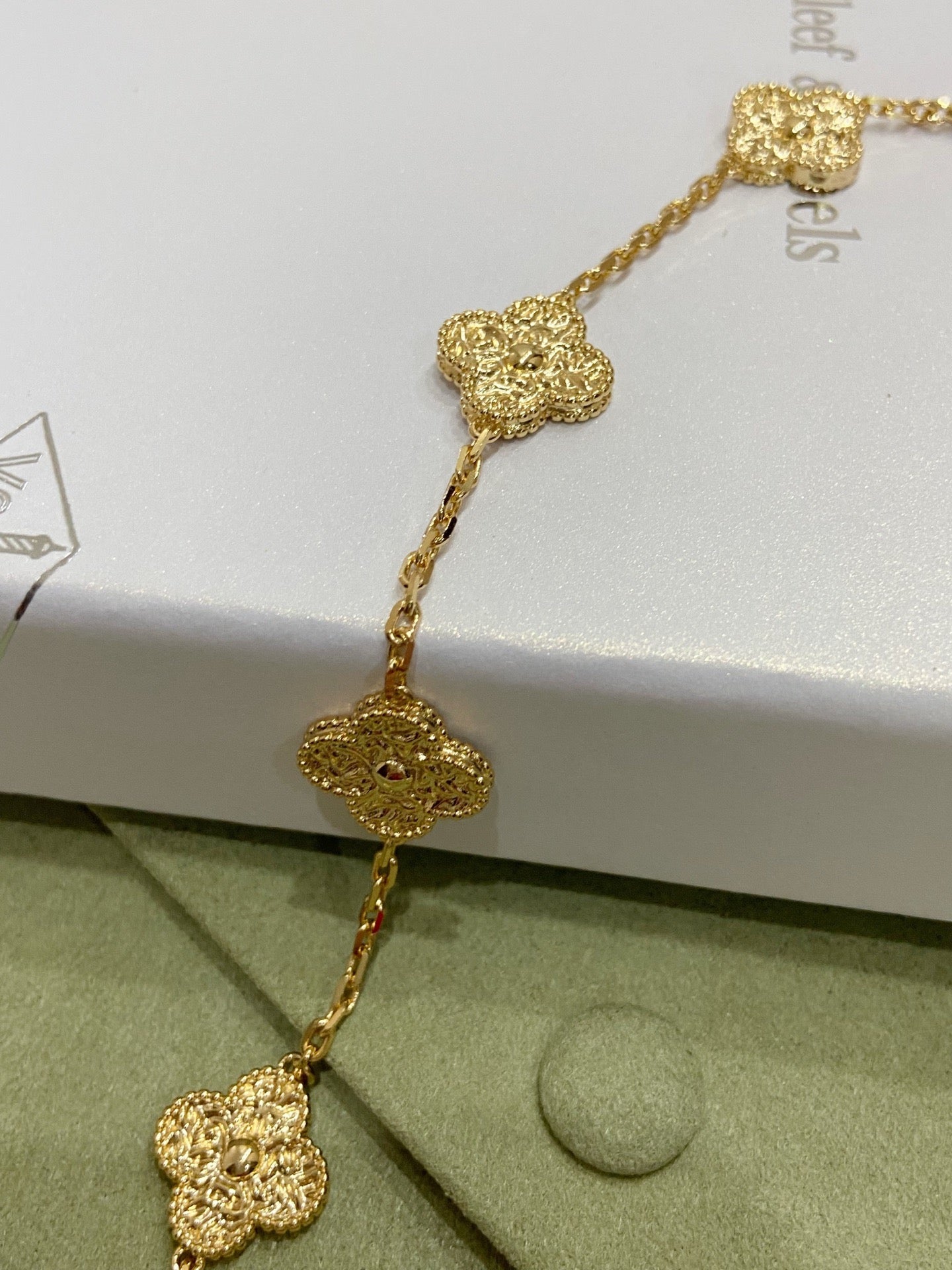 [Solara Jewelry]CLOVERS THE 10-MOTIFS NECKLACE