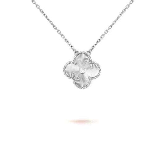 [Solara Jewelry]CLOVER  15MM DIAMOND LASER NECKLACE SILVER
