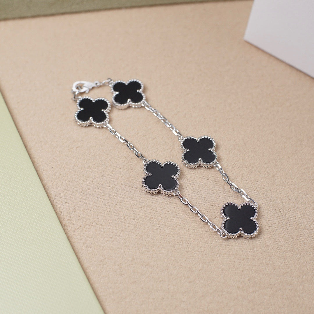 [Solara Jewelry]CLOVER 5 MOTIF ONYXS  BRACELET SILVER