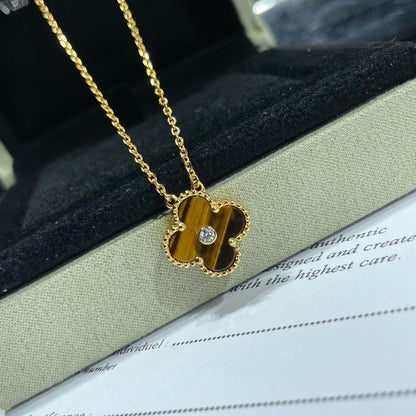 [Solara Jewelry]CLOVER 15MM DIAMOND AND YELLOW TIGER'S EYE AGATE necklace