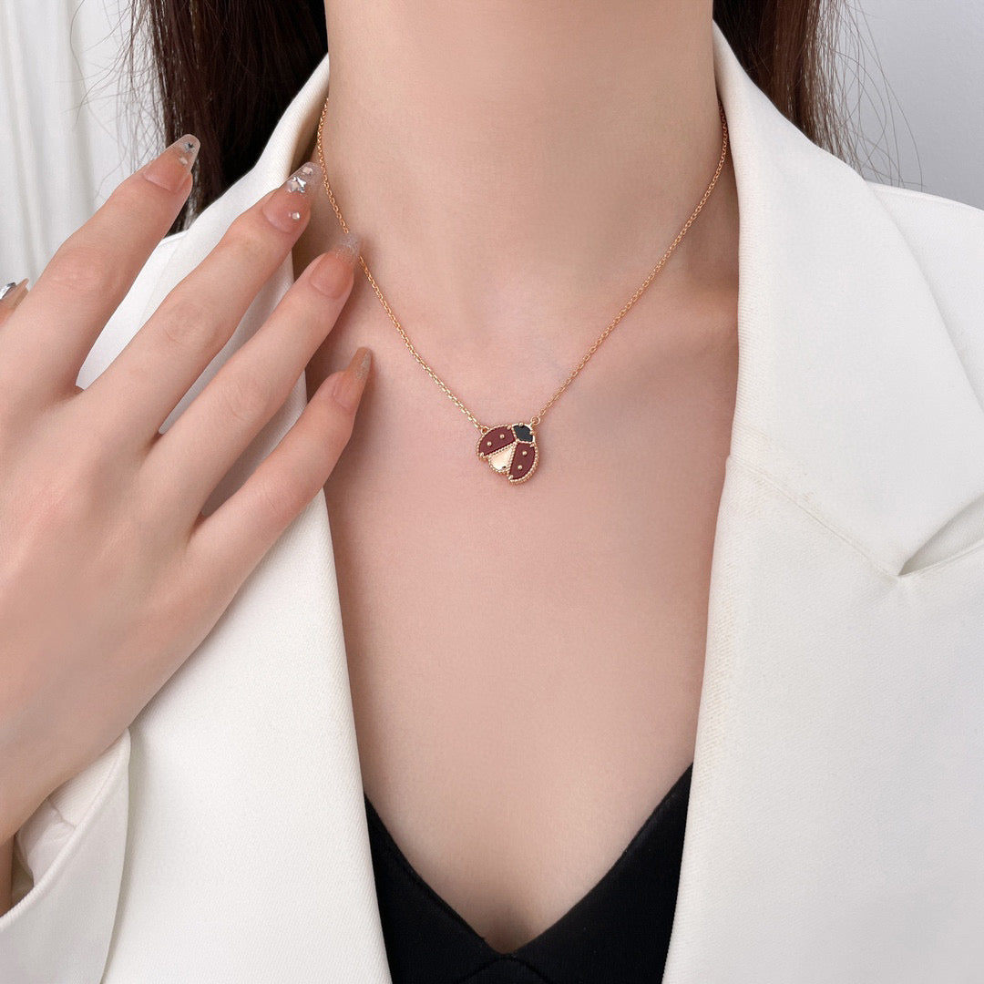 [Solara Jewelry]LUCKY  CARNELIANS LADYBUG NECKLACE