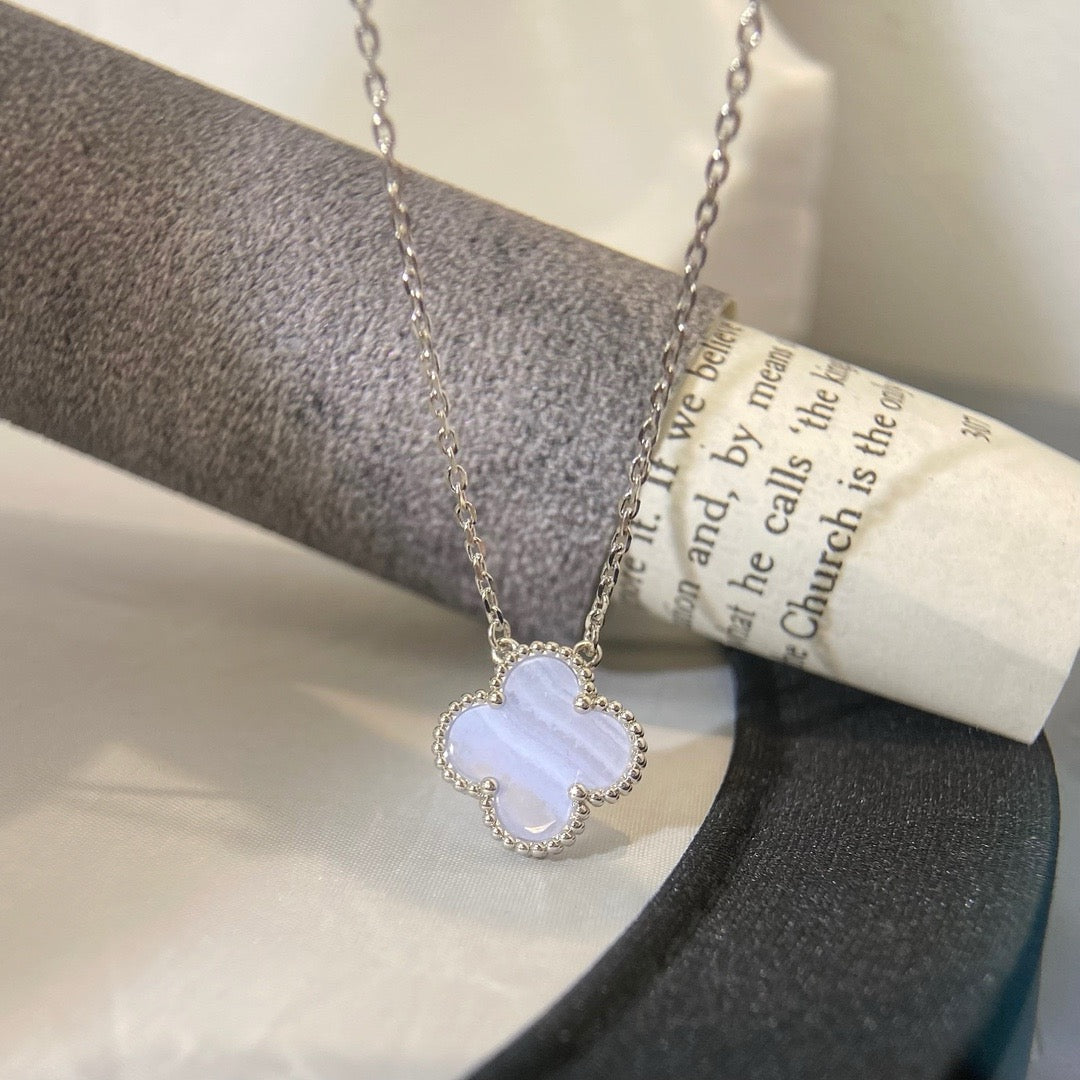 [Solara Jewelry]CLOVER 15MM BLUE CHALCEDONY NECKLACE SILVER