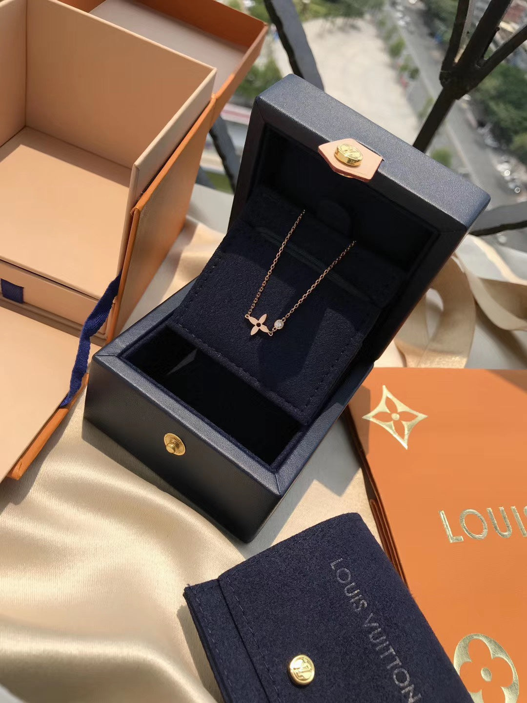 [Solara Jewelry]BLOSSOM PENDANT PINK GOLD AND DIAMOND